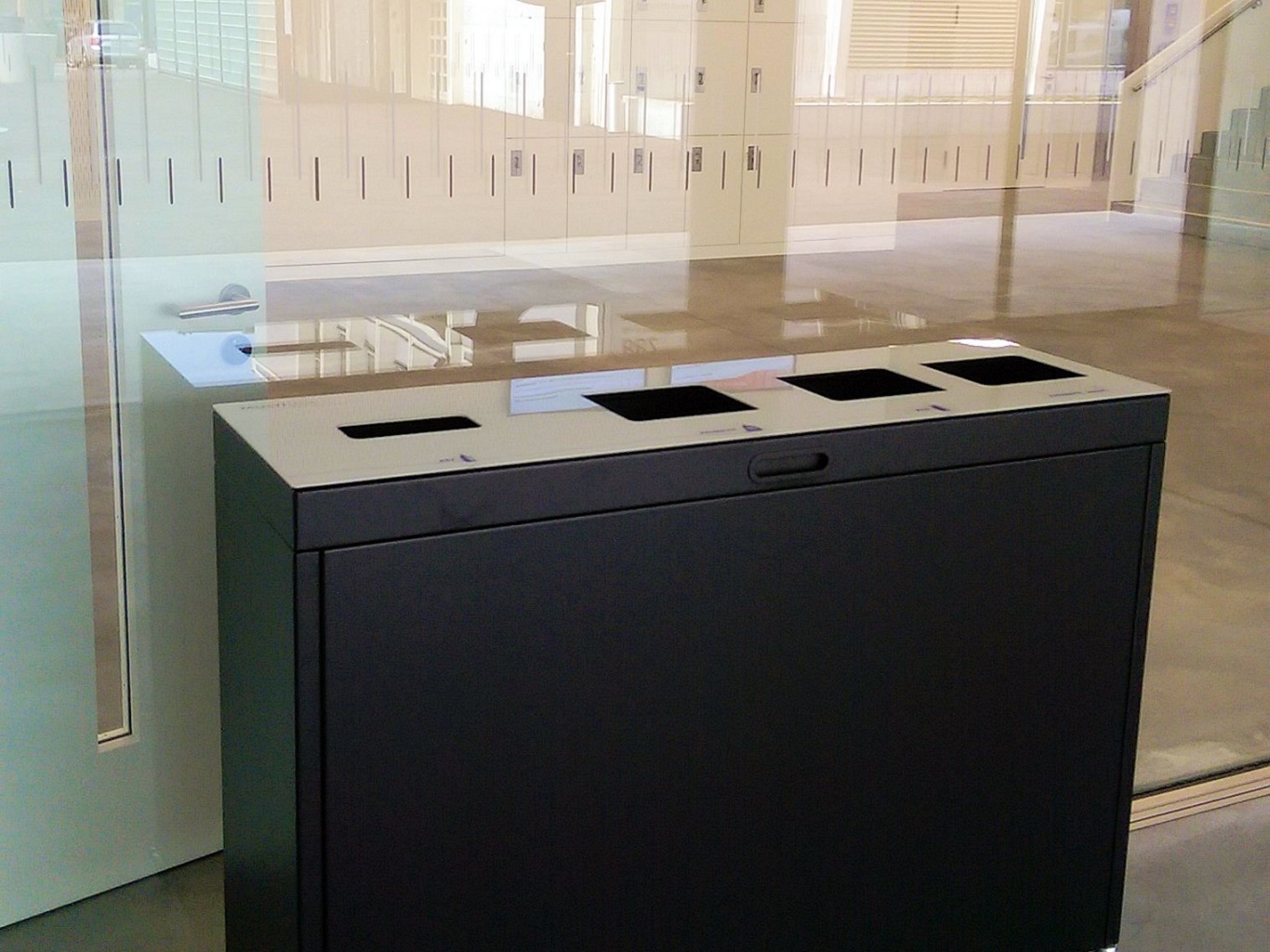 Designs Recyclingstation Multilith-Serie, Recycling Station, Entsorgungssystem Soloturn, Berufsschule